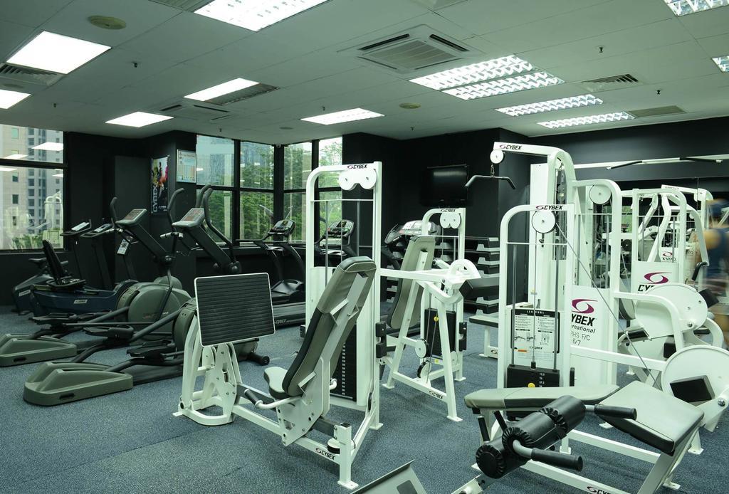 Pacific Regency Hotel Suites Куала-Лумпур Экстерьер фото A typical gym